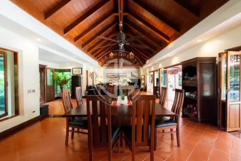 Chalet de 4 dormitorios en Nai Harn Beach, Tailandia № 190658 - foto 4