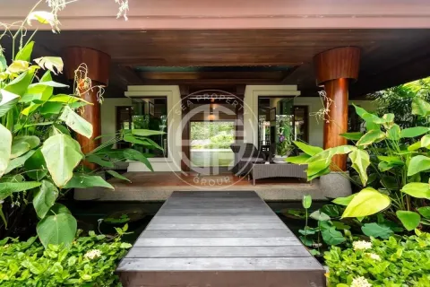 Chalet de 4 dormitorios en Nai Harn Beach, Tailandia № 190658 - foto 2