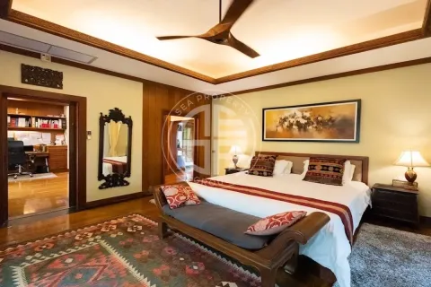 Chalet de 4 dormitorios en Nai Harn Beach, Tailandia № 190658 - foto 16