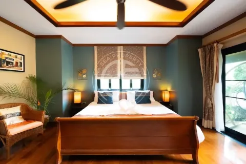 Chalet de 4 dormitorios en Nai Harn Beach, Tailandia № 190658 - foto 25