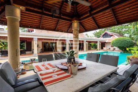 Chalet de 4 dormitorios en Nai Harn Beach, Tailandia № 190658 - foto 12