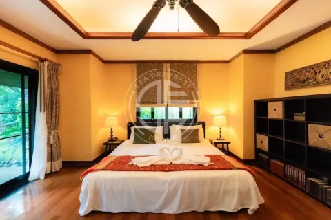 Chalet de 4 dormitorios en Nai Harn Beach, Tailandia № 190658 - foto 27