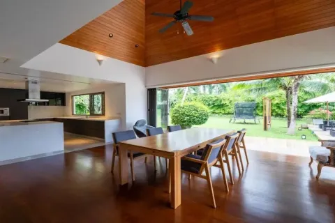 Chalet de 4 dormitorios en Phuket, Tailandia № 190656 - foto 15