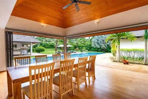 Chalet de 4 dormitorios en Phuket, Tailandia № 190656 - foto 12