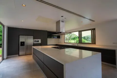 Chalet de 4 dormitorios en Phuket, Tailandia № 190656 - foto 14