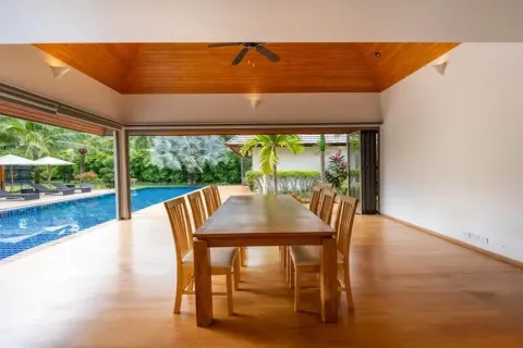 Chalet de 4 dormitorios en Phuket, Tailandia № 190656 - foto 13