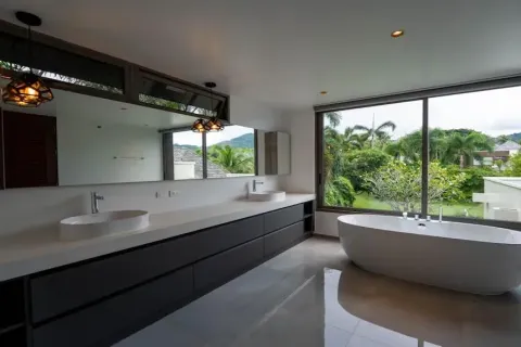 Chalet de 4 dormitorios en Phuket, Tailandia № 190656 - foto 22