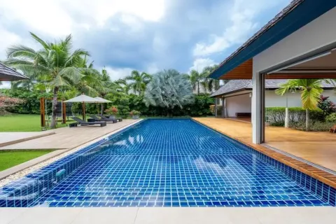 Chalet de 4 dormitorios en Phuket, Tailandia № 190656 - foto 5