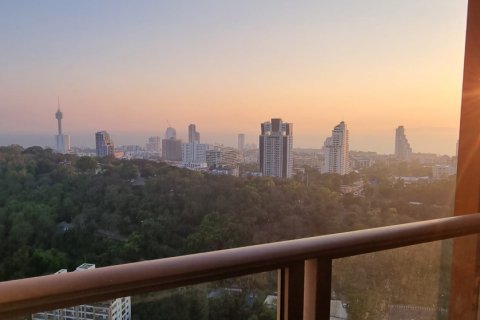 Apartamento de 3 habitaciones en Pattaya, Tailandia № 170388 - foto 11