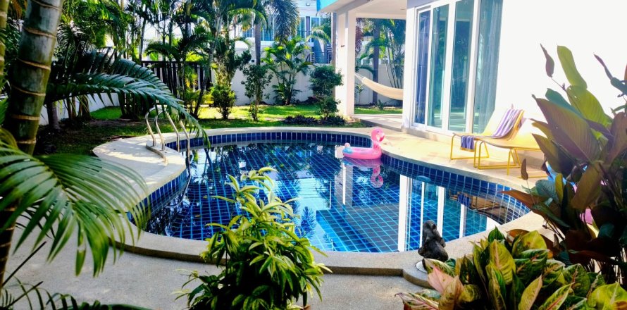 Casa de 2 dormitorios en Pattaya, Tailandia № 170390