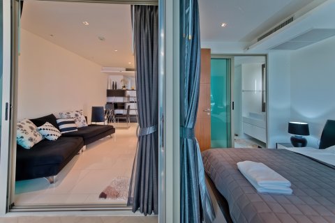 Apartamento de 2 dormitorios en Pattaya, Tailandia № 170389 - foto 5