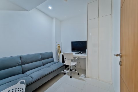 Apartamento de 2 dormitorios en Pattaya, Tailandia № 170389 - foto 15
