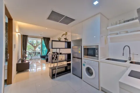 Apartamento de 2 dormitorios en Pattaya, Tailandia № 170389 - foto 16