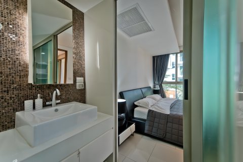 Apartamento de 2 dormitorios en Pattaya, Tailandia № 170389 - foto 12