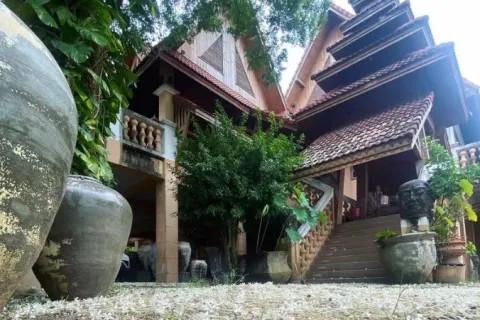 Local comercial 430 m2 en Chiang Mai, Tailandia № 162806 - foto 2