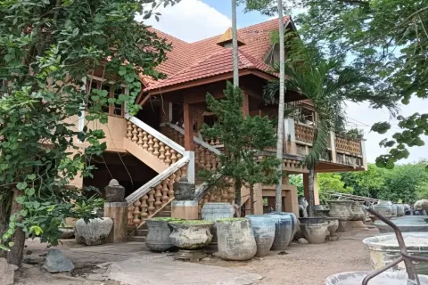 Local comercial 430 m2 en Chiang Mai, Tailandia № 162806