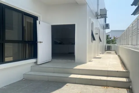 Chalet de 4 dormitorios en Chiang Mai, Tailandia № 162811 - foto 7