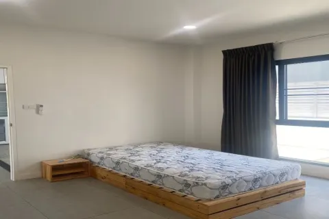 Chalet de 4 dormitorios en Chiang Mai, Tailandia № 162811 - foto 4