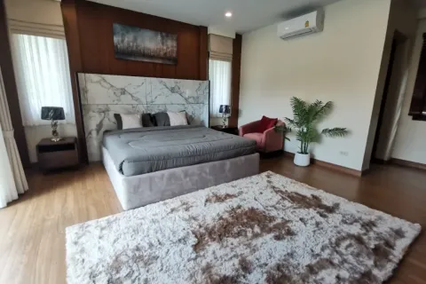 Casa de 5 dormitorios en Chiang Mai, Tailandia № 162809 - foto 10