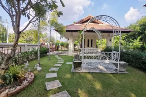 Casa de 5 dormitorios en Chiang Mai, Tailandia № 162809 - foto 4