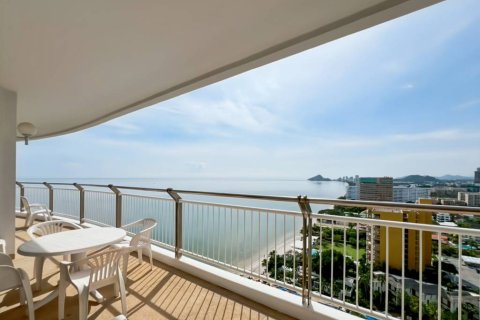 Condo in Hua Hin, Thailand, 4 bedrooms  № 151103