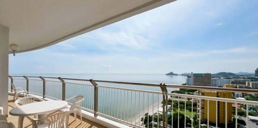 Condominio de 4 dormitorios en Hua Hin, Tailandia № 151103