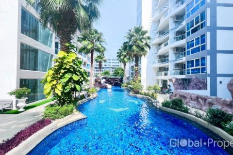 Sobre plano GRAND AVENUE RESIDENCE en Pattaya, Tailandia № 25455 - foto 2