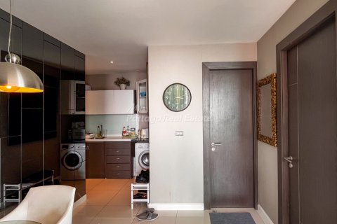 Condo à Bang Lamung, Thaïlande, 2 chambres № 162289 - photo 8