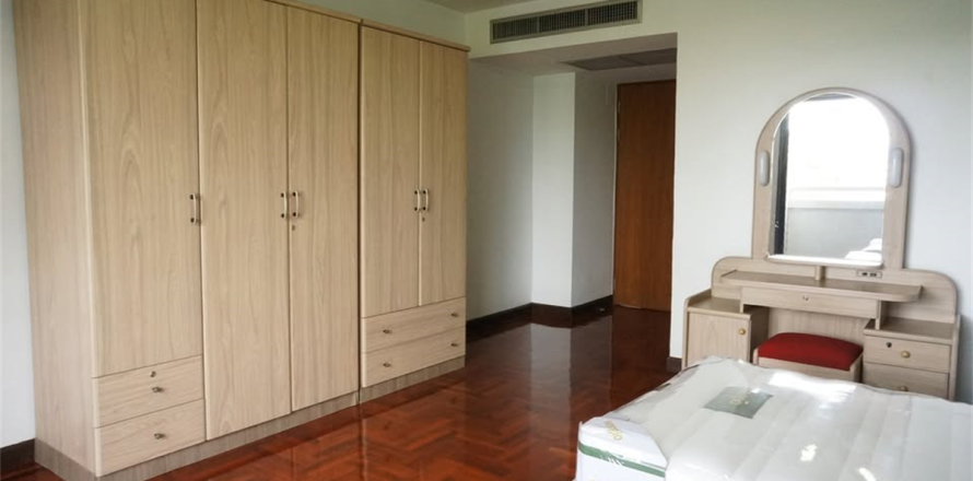 Condominio de 2 dormitorios en Bangkok, Tailandia № 186325