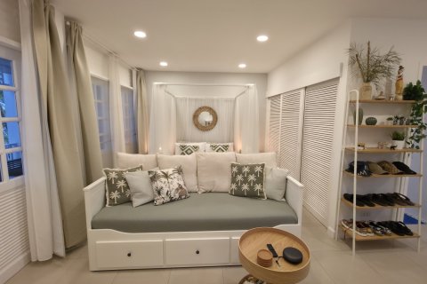 Studio in the Condo in Phuket, Thailand  № 154982 - photo 3
