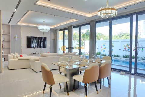 Estudio en Jomtien Beach, Pattaya, Tailandia № 118400 - foto 9