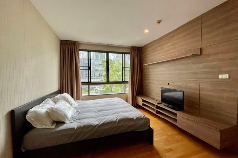 Condominio de 2 dormitorios en Khlong Toei, Bangkok, Tailandia № 69739 - foto 6