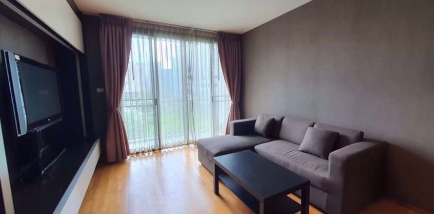 Condominio de 2 dormitorios en Khlong Toei, Bangkok, Tailandia № 69739