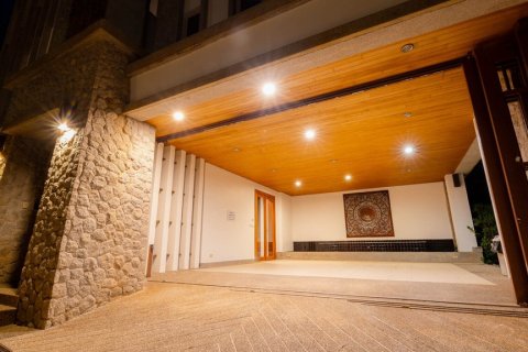 Chalet de 5 dormitorios en Surin Beach, Tailandia № 202968 - foto 3