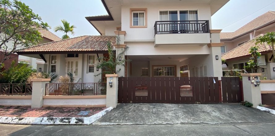 Casa de 3 dormitorios en Chiang Mai, Tailandia № 120185