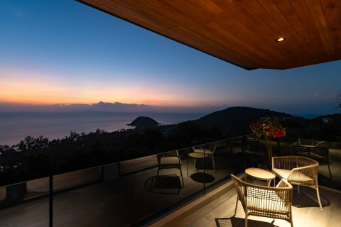 Chalet de 6 dormitorios en Ko Samui, Tailandia № 165689 - foto 8