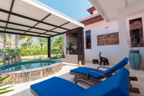 Chalet de 2 dormitorios en Hua Hin, Tailandia № 172698 - foto 7
