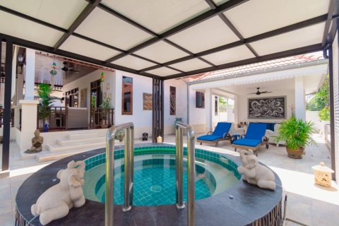 Chalet de 2 dormitorios en Hua Hin, Tailandia № 172698 - foto 5