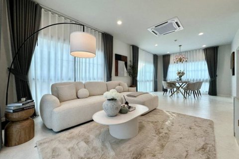 บ้านในภูเก็ต, ประเทศไทย 4 ห้องนอน № 172701 - รูปถ่าย 6