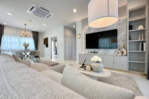 บ้านในภูเก็ต, ประเทศไทย 4 ห้องนอน № 172701 - รูปถ่าย 4