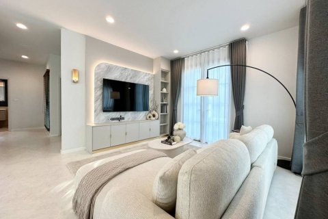 บ้านในภูเก็ต, ประเทศไทย 4 ห้องนอน № 172701 - รูปถ่าย 5