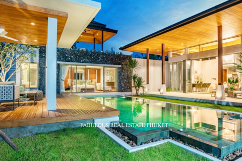 Chalet de 4 dormitorios en Bang Tao, Tailandia № 179580 - foto 7