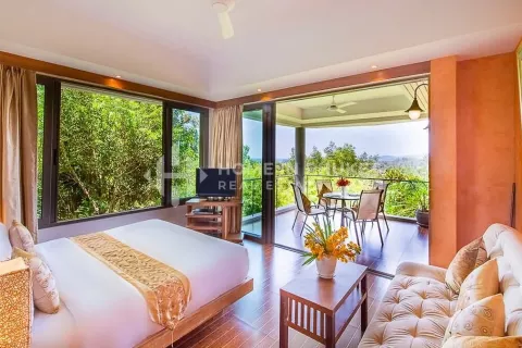 House in Phuket, Thailand 5 bedrooms № 135366 - photo 22