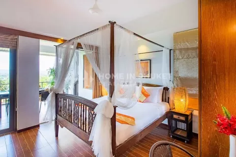 House in Phuket, Thailand 5 bedrooms № 135366 - photo 30