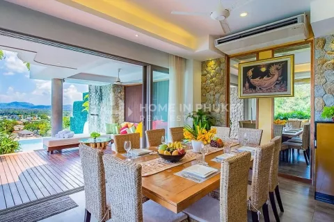 House in Phuket, Thailand 5 bedrooms № 135366 - photo 12