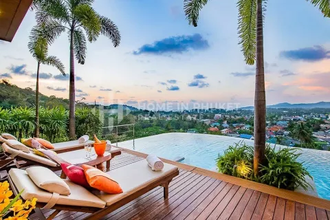 House in Phuket, Thailand 5 bedrooms № 135366 - photo 3