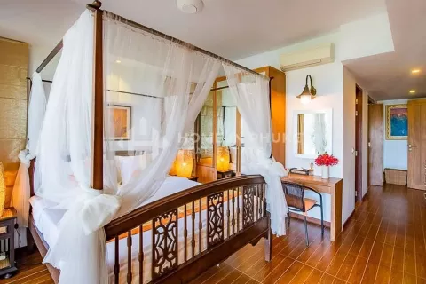 House in Phuket, Thailand 5 bedrooms № 135366 - photo 29