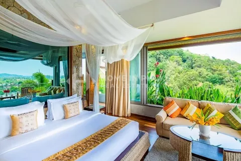 House in Phuket, Thailand 5 bedrooms № 135366 - photo 19
