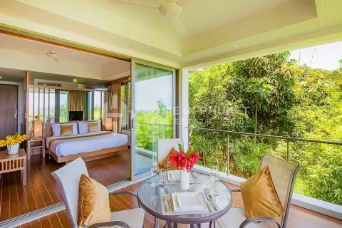 House in Phuket, Thailand 5 bedrooms № 135366 - photo 24