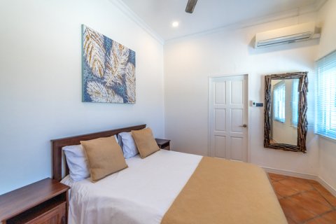 Villa in Pattaya, Thailand 5 Schlafzimmer № 135365 - Foto 24